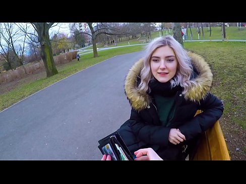 ❤️ Swallows hot cum coigreach airson airgead - blowjob anns a 'phàirc le Eva Elfie Pornagrafaidheachd breagha aig gd.hentai-menu.ru ️❤